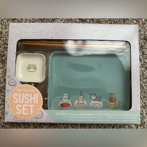 NWOT Kawaii Cat Sushi Serving Set Includes Plate, Sauce Dish, Chopsticks